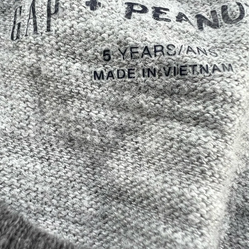 GAP long sleeve